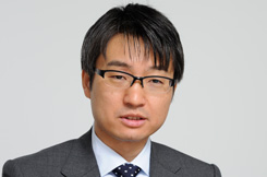 企画本部 グローバル情報統括部 第四グループ グループリーダー 宮脇 一嘉 様